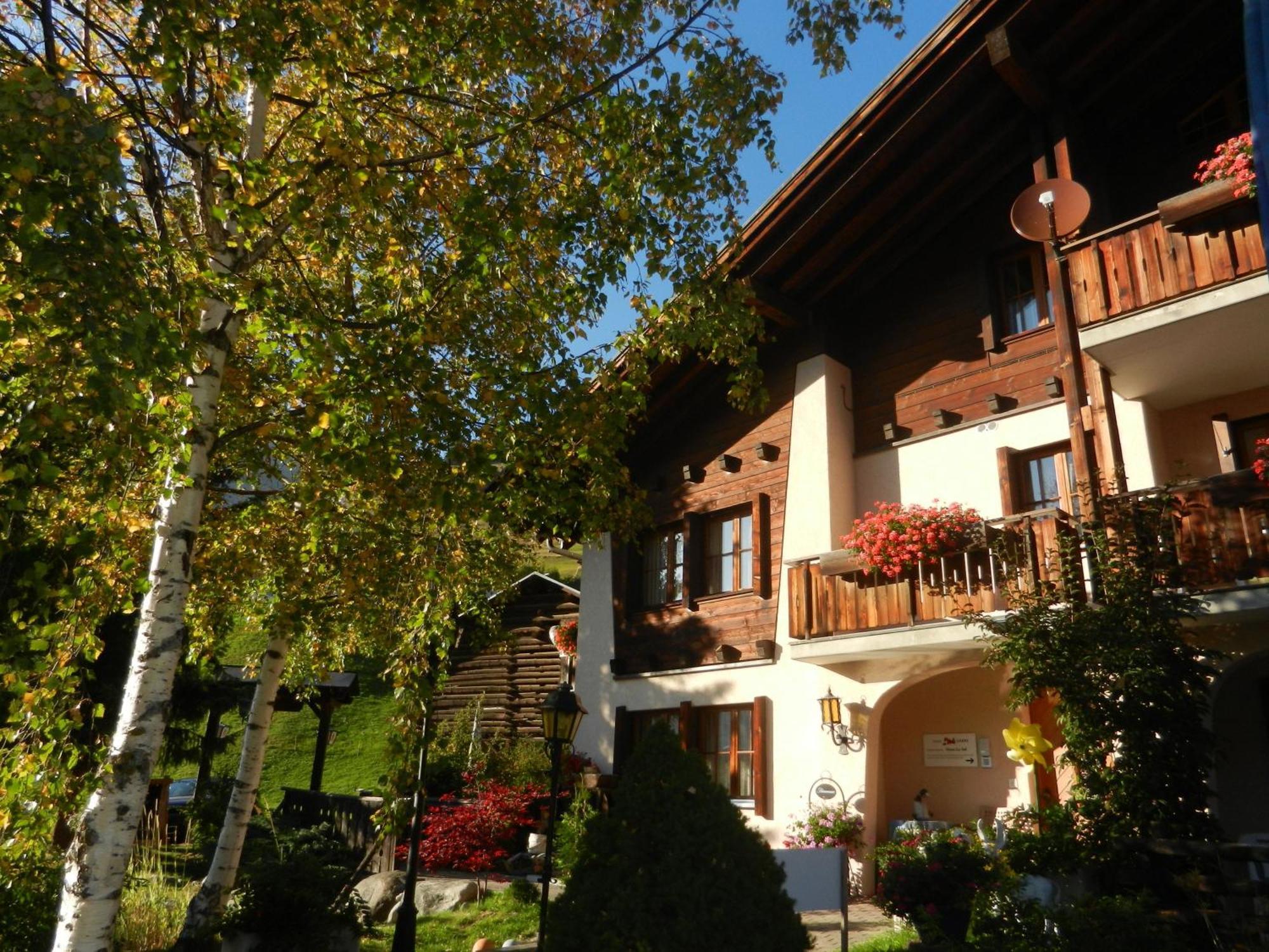 Hotel B&B Casa La Val Sedrun Exteriér fotografie